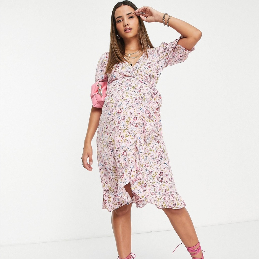Mamalicious Maternity short sleeve floral wrap dress in pink sz Large NWT (ASOS)